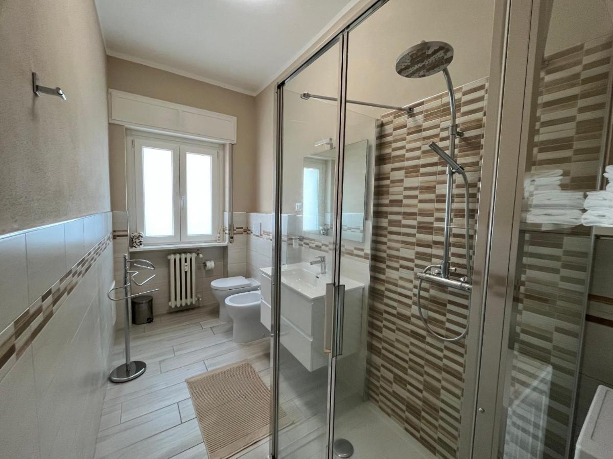 Apartmán Garibaldi 46 Verbania Exteriér fotografie